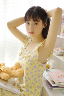 打屁股眼小说